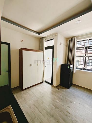 Hình ảnh 528 CMT8 - Q10 Studio ban công 30m2 full NT giá siêu tốt