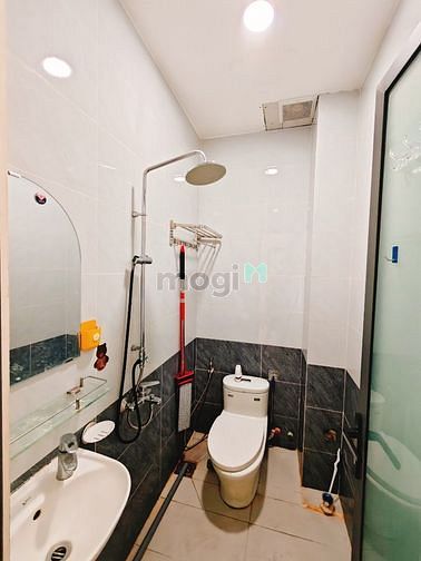 Hình ảnh 528 CMT8 - Q10 Studio ban công 30m2 full NT giá siêu tốt