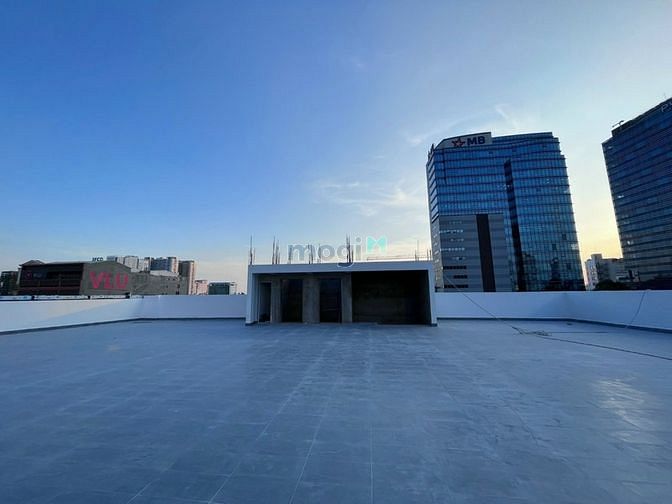 Hình ảnh Cho thuê Rooftop Quận 1 - 450m2 - Giá 150 Triệu