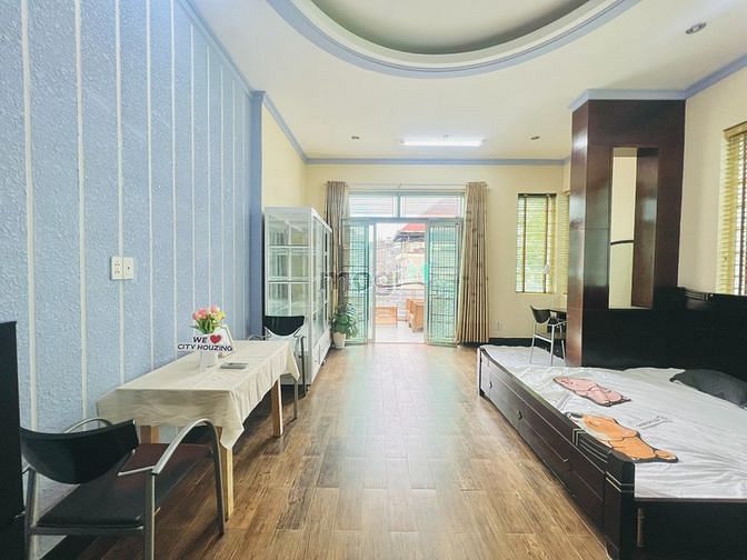 Hình ảnh Căn Studio Rộng 50m2 Full Nội Thất Ban Công- Công Viên Làng Hoa