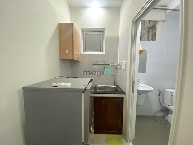 Hình ảnh Studio full nội thất - Cửa sổ lớn