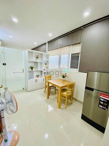 Hình ảnh Studio full nội thất - Cửa sổ lớn