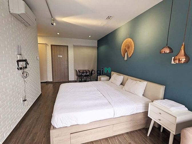 Hình ảnh Penthouse đường CMT8 Quận 10 ban công full nội thất