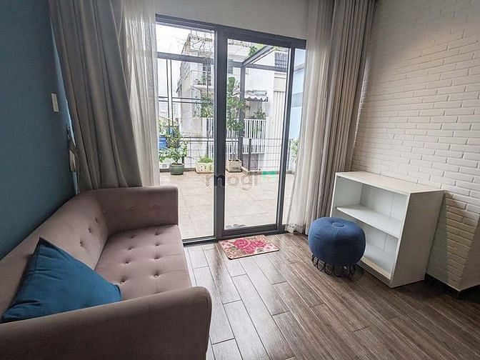 Hình ảnh Penthouse đường CMT8 Quận 10 ban công full nội thất
