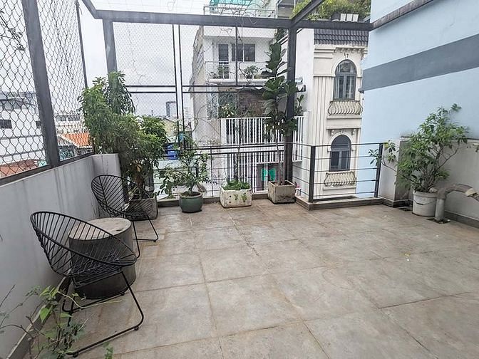 Hình ảnh Penthouse đường CMT8 Quận 10 ban công full nội thất
