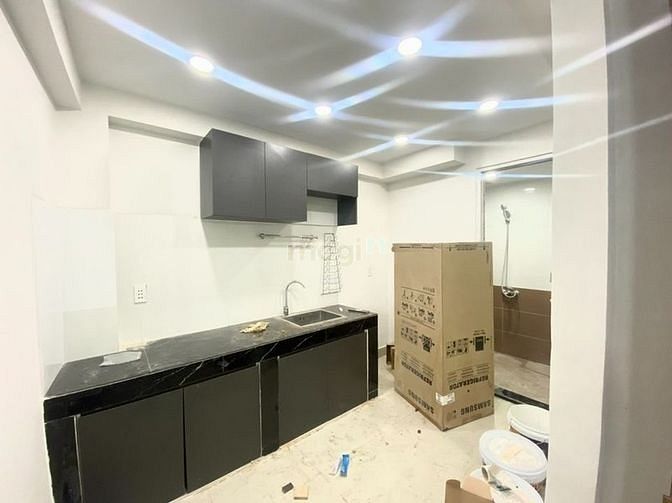 Hình ảnh CHDV có ban công, nội thất cơ bản - Ở Nguyễn Quang Bích P13 Tân Bình