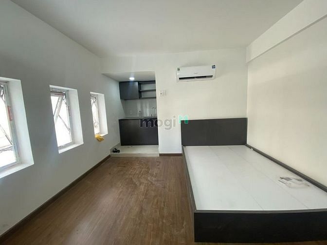 Hình ảnh CHDV có ban công, nội thất cơ bản - Ở Nguyễn Quang Bích P13 Tân Bình