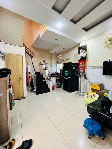 Hình ảnh Bán nhà hẻm 1054 CÁCH MẠNG THÁNG 8, P. 4 TÂN BÌNH - 22M2.