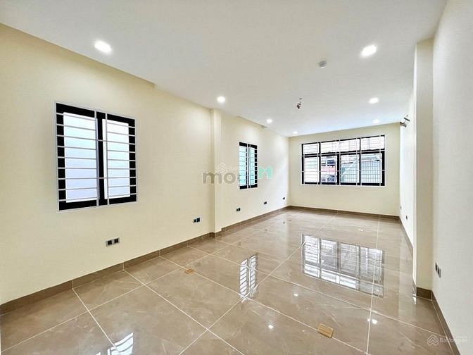 Hình ảnh Cho thuê nhà Quận 1 - 4.5x27m - 6 Tầng có thang máy, PCCC
