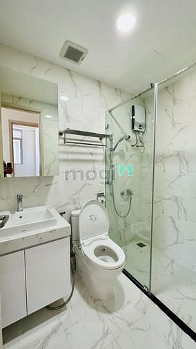 Hình ảnh Cho thuê CH 590 CMT8 110m2, 3PN, 2WC, Full NT. Giá: 14 tr/th