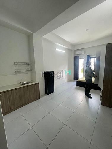 Hình ảnh Trống phòng studio ban công full nội thất ở được miền