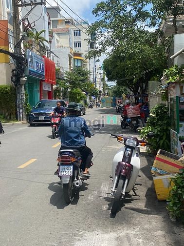 Hình ảnh Nhà MT Nguyễn Cửu vân, p17, Bình Thạnh