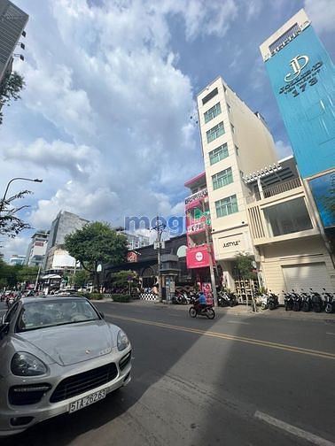 Hình ảnh Cho Thuê Nhà MT Võ Văn Tần Q3 _ (5x20m) 4 Tầng, Đoạn 2 Chiều