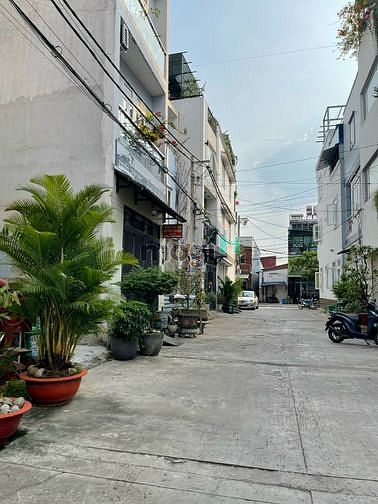 Hình ảnh Đất 1/ 50m Hà Huy Giáp Cách Ngã tư Ga 200m Đối Diện Cây Xăng Phát Đạt