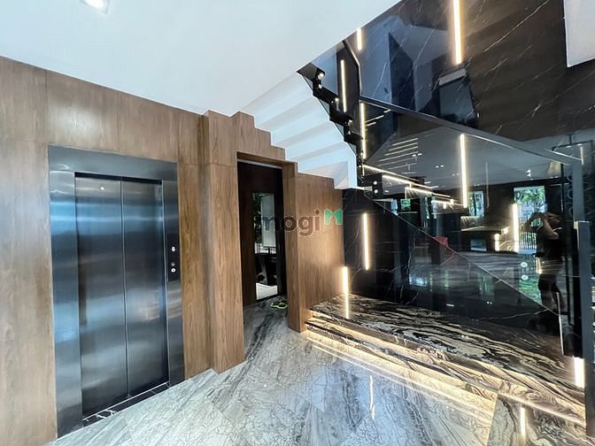 Hình ảnh Cho thuê Biệt Thự Đơn Lập bên Mỹ Phú dt 17x18m PMH,Q7