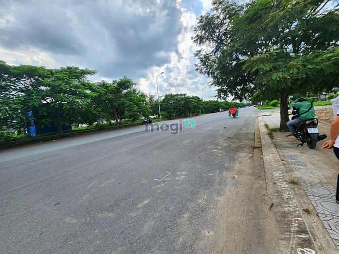 Hình ảnh ĐẤT MẶT TIỀN VIEW SÔNG! Cho thuê ĐẤT TRỐNG 15X20m- Giá chỉ 48tr/th