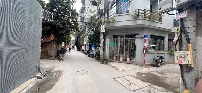 Hình ảnh Mảnh Đất Đủ Yếu Tố Cần Thiết Bán- Đất Phố Trạm 40m2 MT3,3m - 2,25 tỷ
