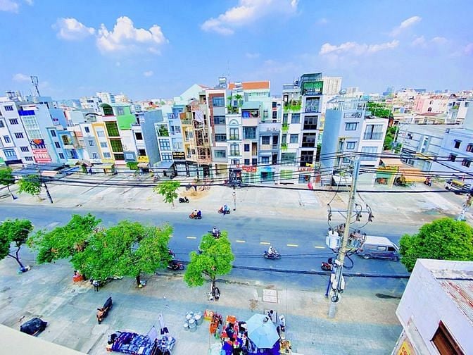 Hình ảnh Cho Thuê Nhà Mặt Tiền 909-911 Cách Mạng Tháng 8, Q.Tân Bình