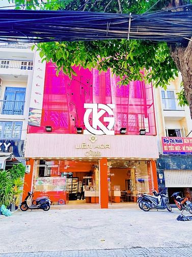 Hình ảnh Cho Thuê Nhà Mặt Tiền 909-911 Cách Mạng Tháng 8, Q.Tân Bình