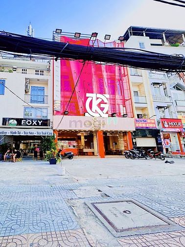 Hình ảnh Cho Thuê Nhà Mặt Tiền 909-911 Cách Mạng Tháng 8, Q.Tân Bình