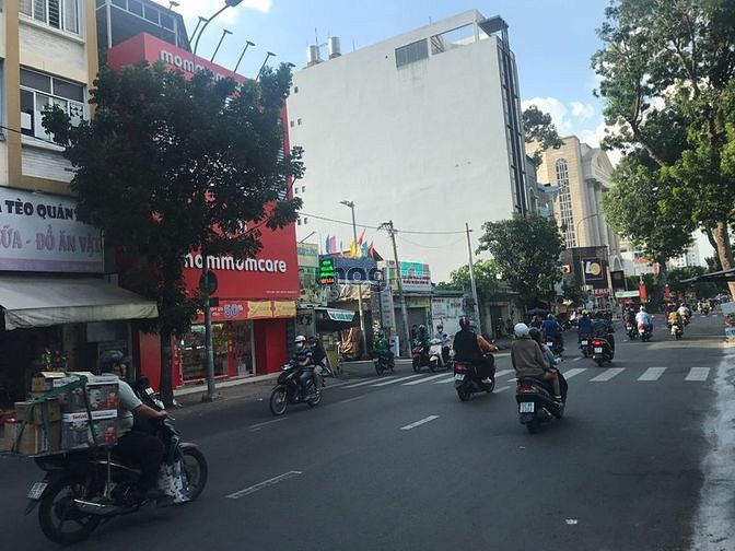 Hình ảnh Nhà MT Lý Chính Thắng Q3 (6x20m) _ Đoạn Đẹp 2 Chiều