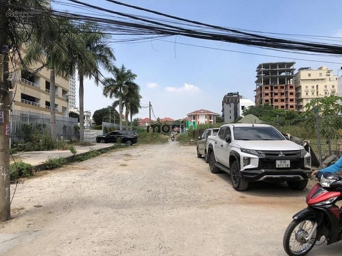 Hình ảnh Bán lô đất - Thảo Điền - Quận 2 - DT: 11x22m, CN: 232m2 - LG 10m.