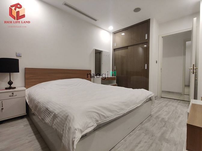 Hình ảnh Vinhomes Golden River đẳng cấp thượng lưu - View sông toàn cảnh !!!