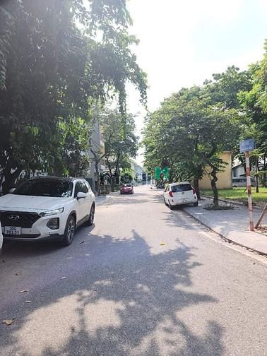 Hình ảnh Siêu đẹp - Bán đất tái định cư X6 Thạch Bàn - Phân lô, vỉa hè - 82m