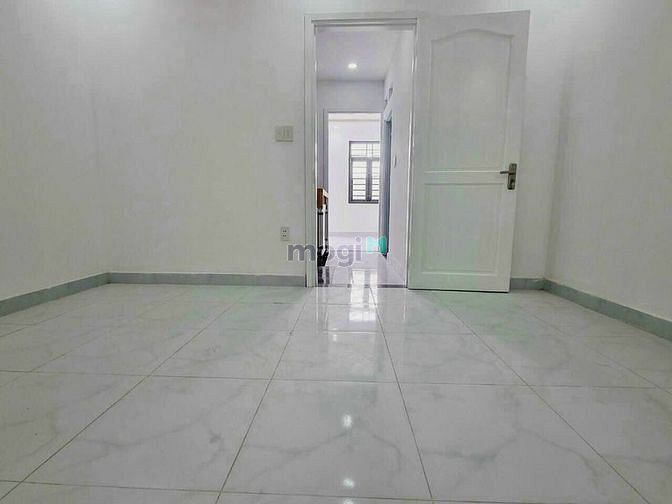 Hình ảnh Cần bán gấp nhà Quận Tân Bình giá siêu ưu đãi