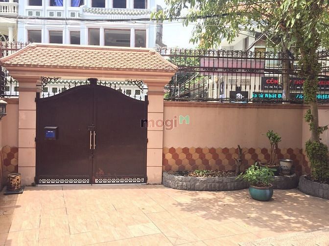 Hình ảnh Villa Ngang 8m, hơn 650m2 - Mặt tiền 37 Lam Sơn, Tân Bình