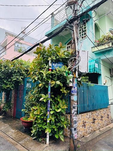 Hình ảnh H6m 329 Tân Hương, DT 6x10m, SHR, công nhận đủ