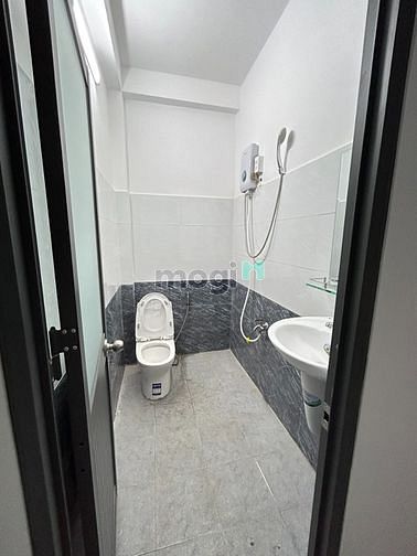 Hình ảnh HOT - Còn 1 Phòng Ngay Ngã Tư Bảy Hiền - Ban Công Lớn - Full Nội Thất