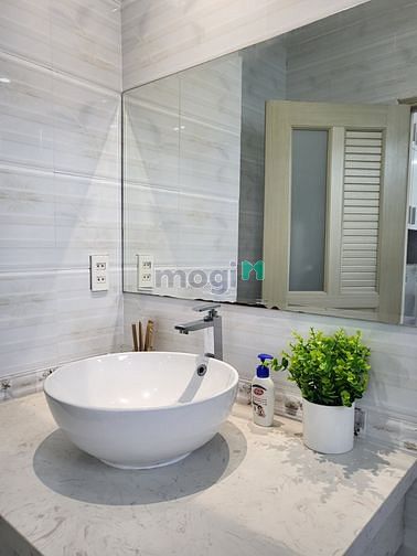 Hình ảnh Căn Hộ Cao Cấp 1PN -1PK -45m2 -Đầy Đủ Nội Thất - Ngay CV Hoàng Văn Thụ