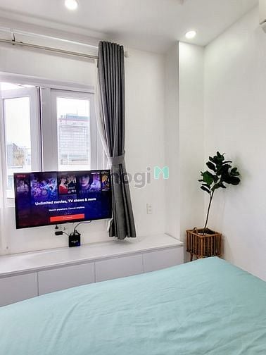 Hình ảnh Căn Hộ Cao Cấp 1PN -1PK -45m2 -Đầy Đủ Nội Thất - Ngay CV Hoàng Văn Thụ