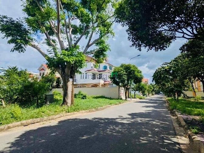 Hình ảnh Bán đất KDC Khang Điền 80m2 giá 1tỷ860, sổ riêng sang tên trong ngày