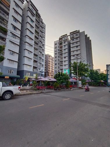 Hình ảnh Ngợp BanK bán gấp Đất 26x35 Lê trọng Tấn MT đường15m.