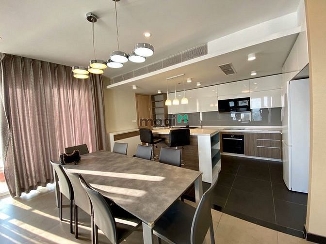 Hình ảnh Đảo Kim Cương / 3 Phòng ngủ Duplex - full nội thất giá 4000 USD