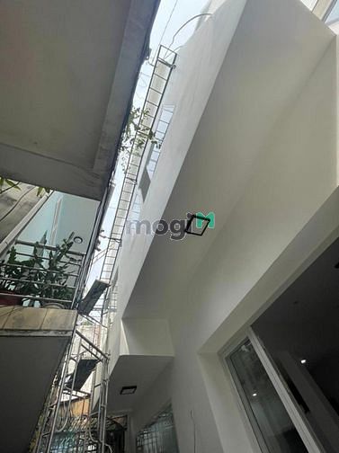 Hình ảnh Bán nhà hẻm 888 LẠC LONG QUÂN, P. 8 TÂN BÌNH - 45M2.s