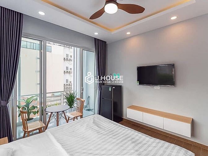 Hình ảnh Cho thuê ban công bếp riêng - Sân Bay Tân Bình