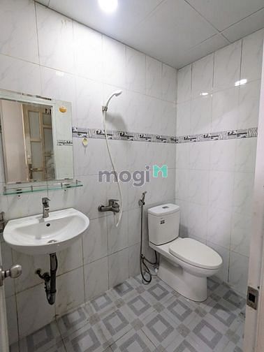 Hình ảnh Phòng trọ ban công giờ giấc tự do Quận 3