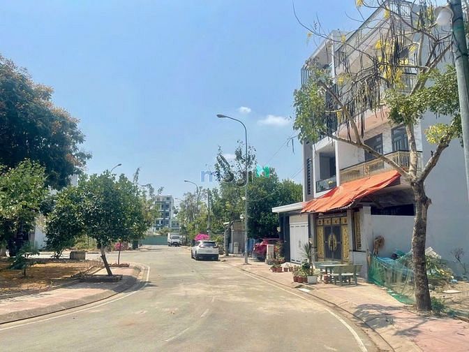Hình ảnh Bán Lô Đất 105m2 Đường 249 Hoàng Hữu Nam,Phường Tân Phú