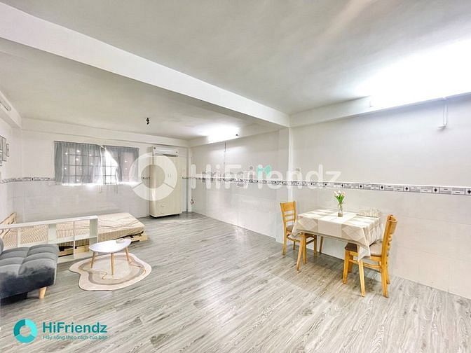 Hình ảnh Studio cửa sổ 40m2 đầy đủ nội thất gần sân bay - quận Tân Bình
