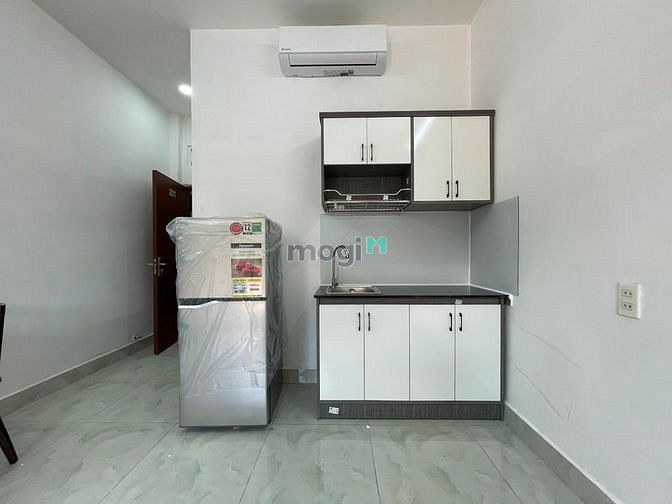 Hình ảnh Studio Q10 full NT có ban công lớn gần Vạn Hạnh Mall