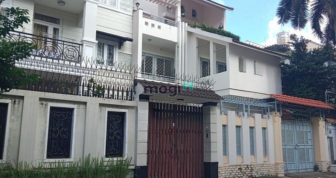 Hình ảnh Nhà biệt thự 1 trệt+2 lầu 8*20 khu tên lửa