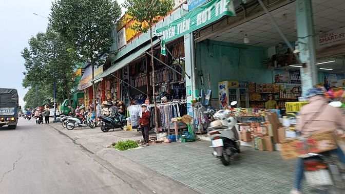 Hình ảnh Bán Gấp 360m2 Đất Thổ Cư Đường Nhựa Lớn,Sát chợ,Trường Học 1ty240