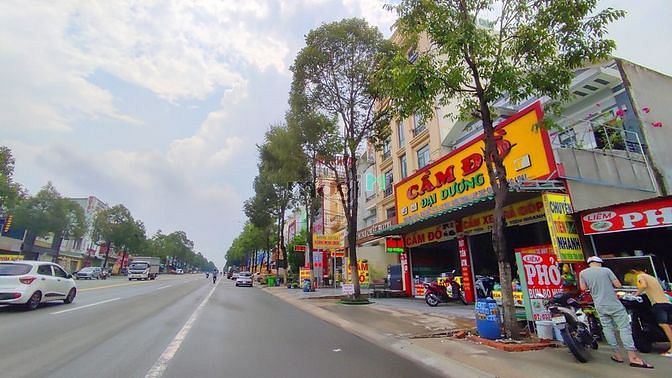 Hình ảnh Bán Gấp 360m2 Đất Thổ Cư Đường Nhựa Lớn,Sát chợ,Trường Học 1ty240