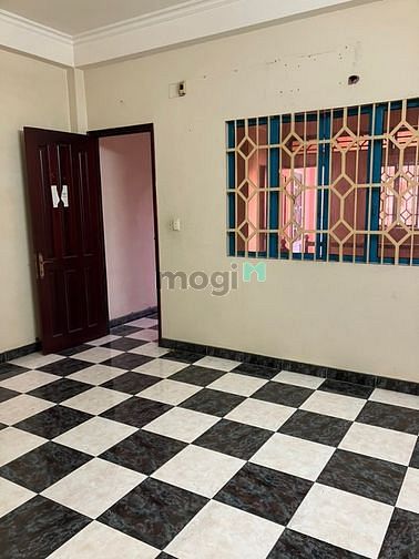 Hình ảnh Nhà mặt tiền 4*20 đường kính doanh khu tên lửa