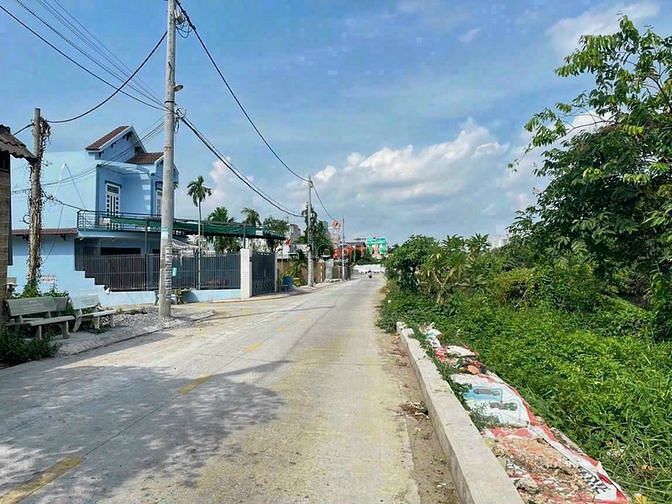 Hình ảnh Đất thổ cư Sổ hồng riêng mặt sông (5.3x22m) q12