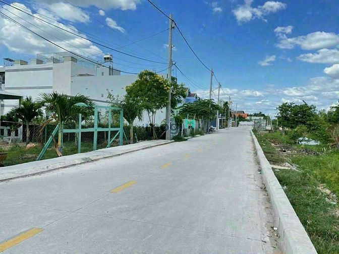 Hình ảnh Đất thổ cư Sổ hồng riêng mặt sông (5.3x22m) q12