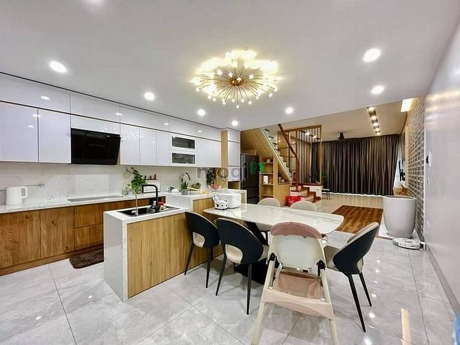 Hình ảnh Bán căn nhà 4PN giáp Tây Thạnh quận Tân Phú, SHR